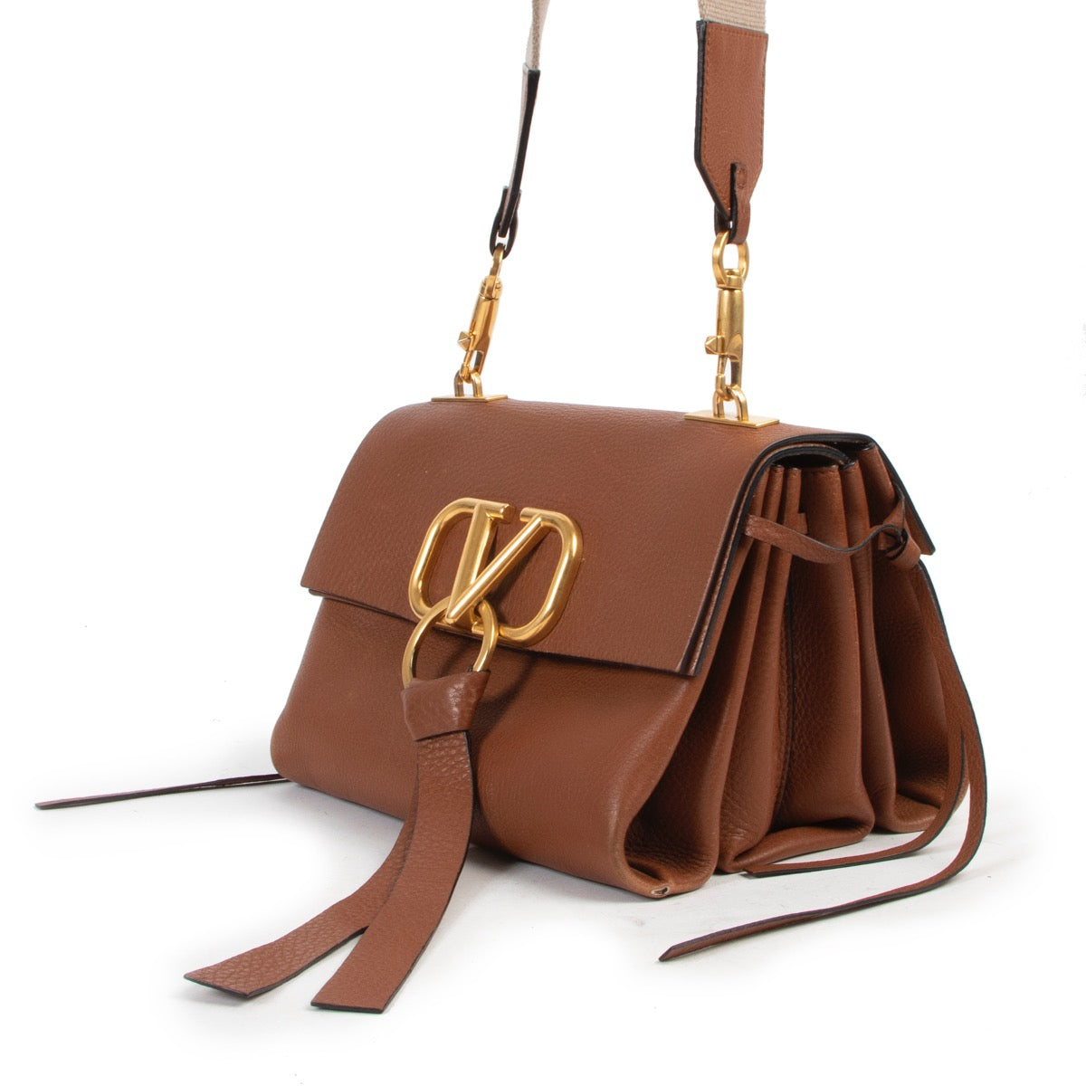 Shop safe online 100% authentic second hand Valentino Brown Leather Crossbody Bag at Labellov in Antwerp.