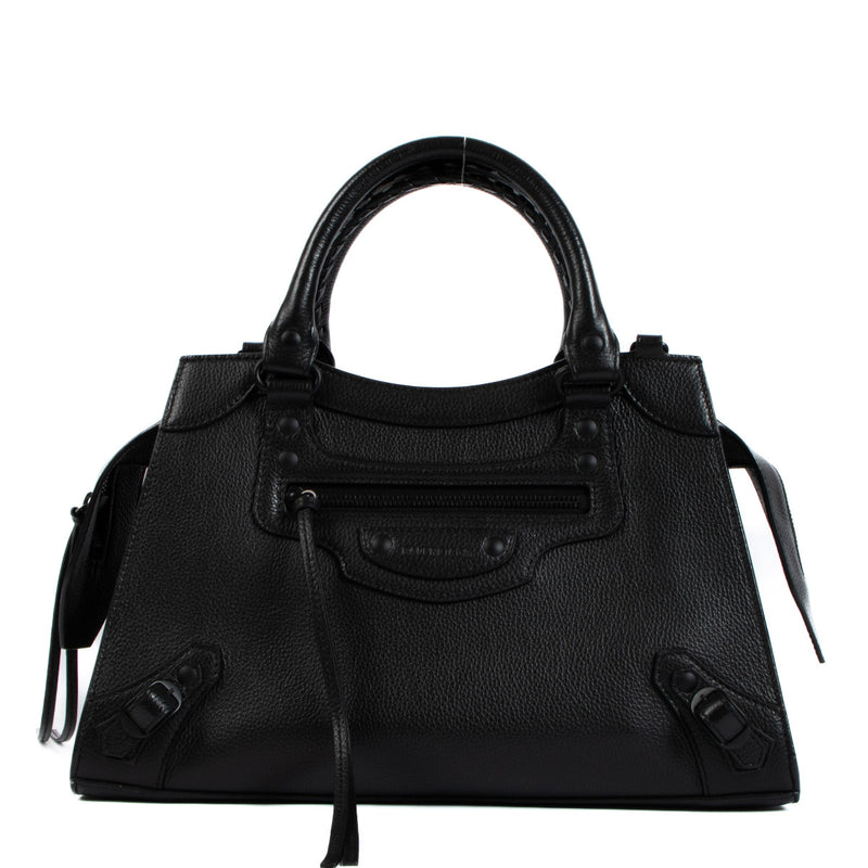 Balenciaga Black Neo Classic Small Bag for the best price at Labellov secondhand luxury in Antwerp. Buy and sell your preloved and new designer bags for the best price.