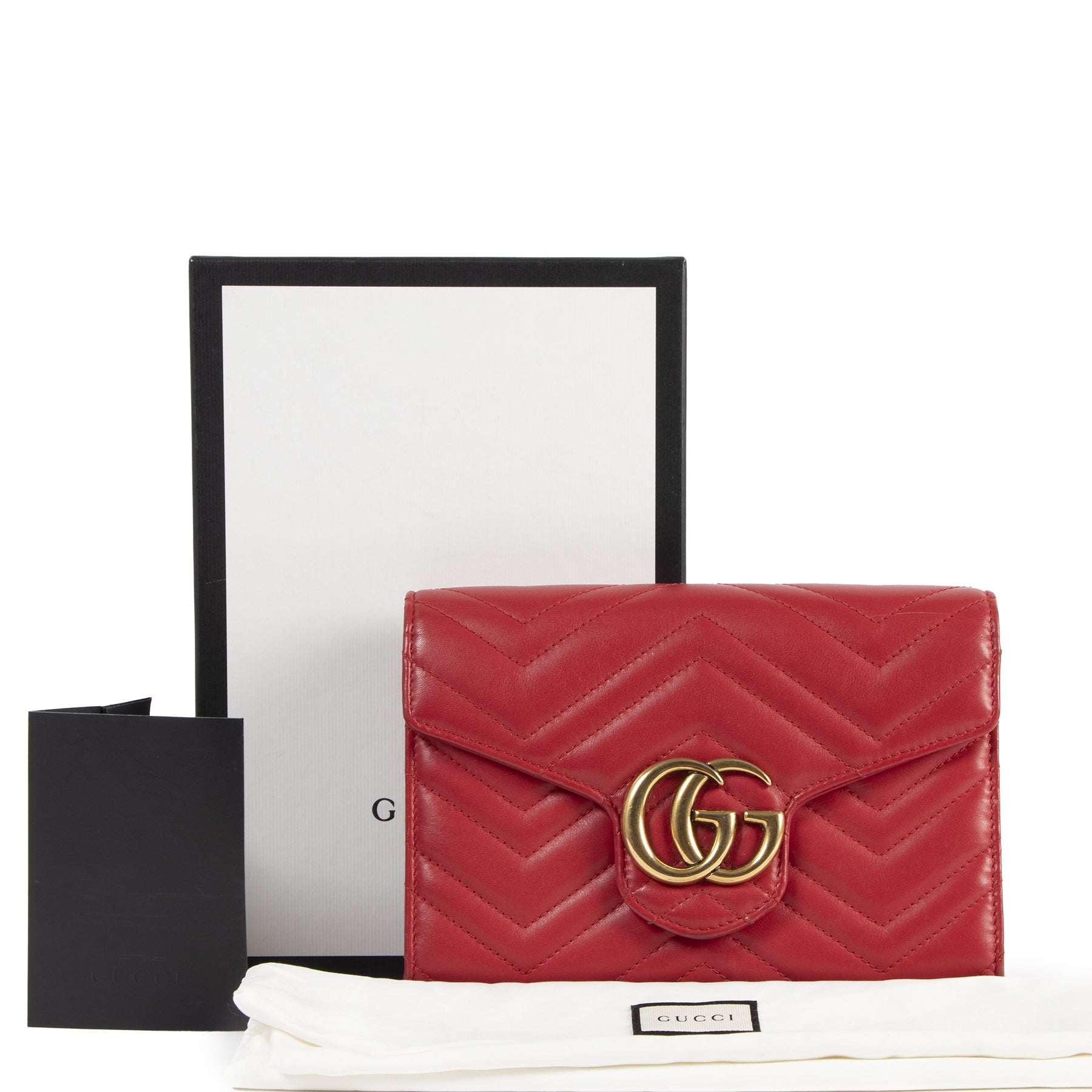 Authentieke tweedehands vintage Gucci GG Red Marmont Matelasse Leather Mini Bag koop online webshop LabelLOV