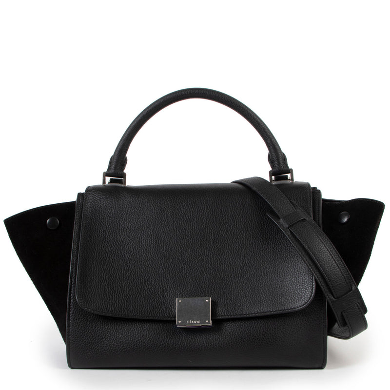 Shop safe online at Labellov in Antwerp this 100% authentic second hand Celine Black Leather Trapeze Shoulder Bag in very good, excellent condition.