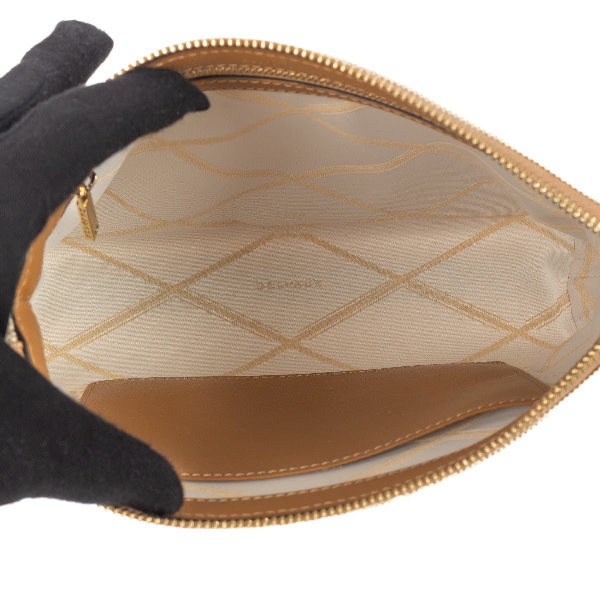 Shop 100% authentic second-hand Delvaux Beige Louise Clutch on Labellov.com