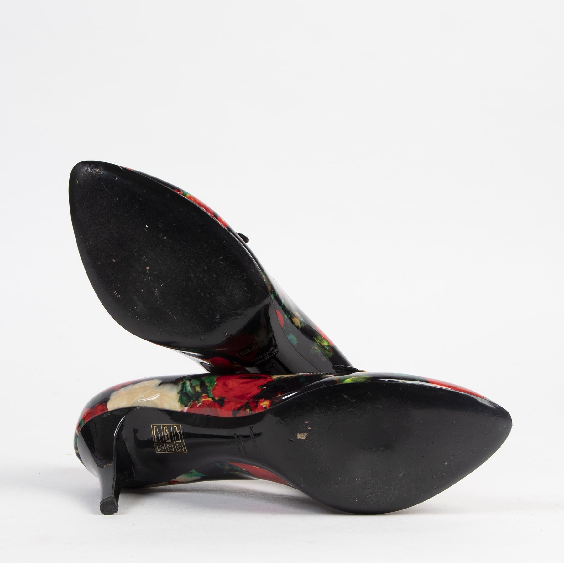 Authentic secondhand Dolce & Gabbana Floral Patent Leather Pumps - Size 41 designer shoes luxury vintage webshop fashion safe secure online shopping