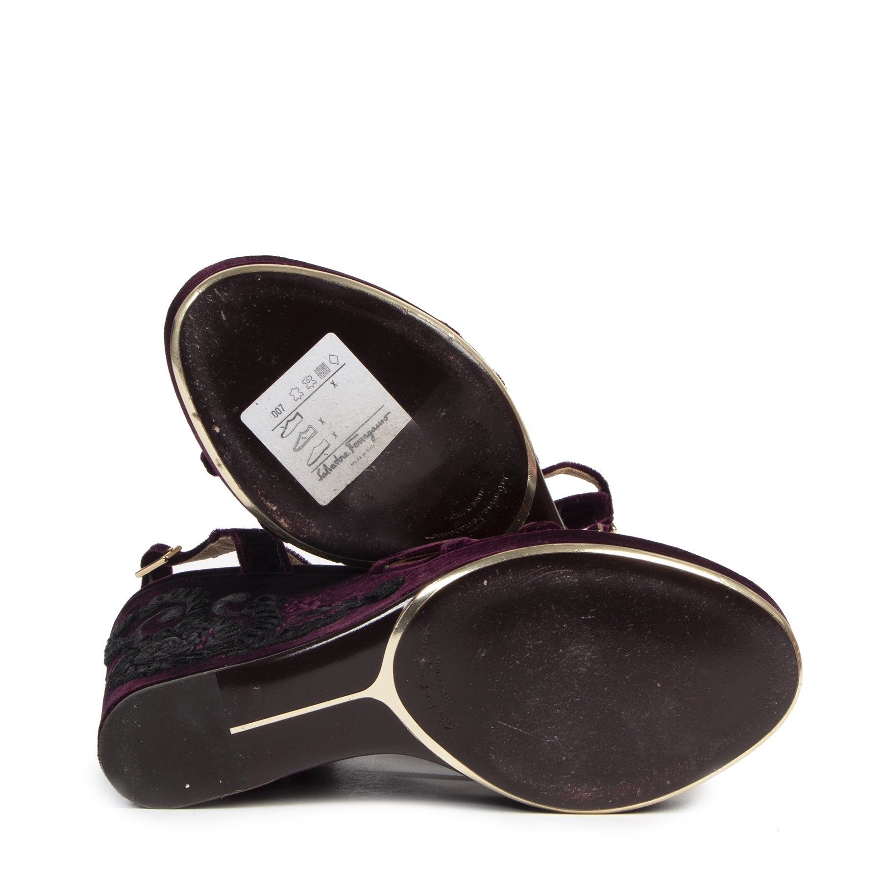 Authentique seconde-main vintage Salvatore Ferragamo Purple Velvet Embroidered Wedges - Size 39 achète en ligne webshop LabelLOV