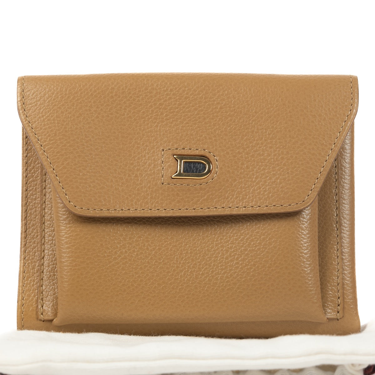 Shop 100% authentic second-hand Delvaux Beige Wallet on Labellov.com