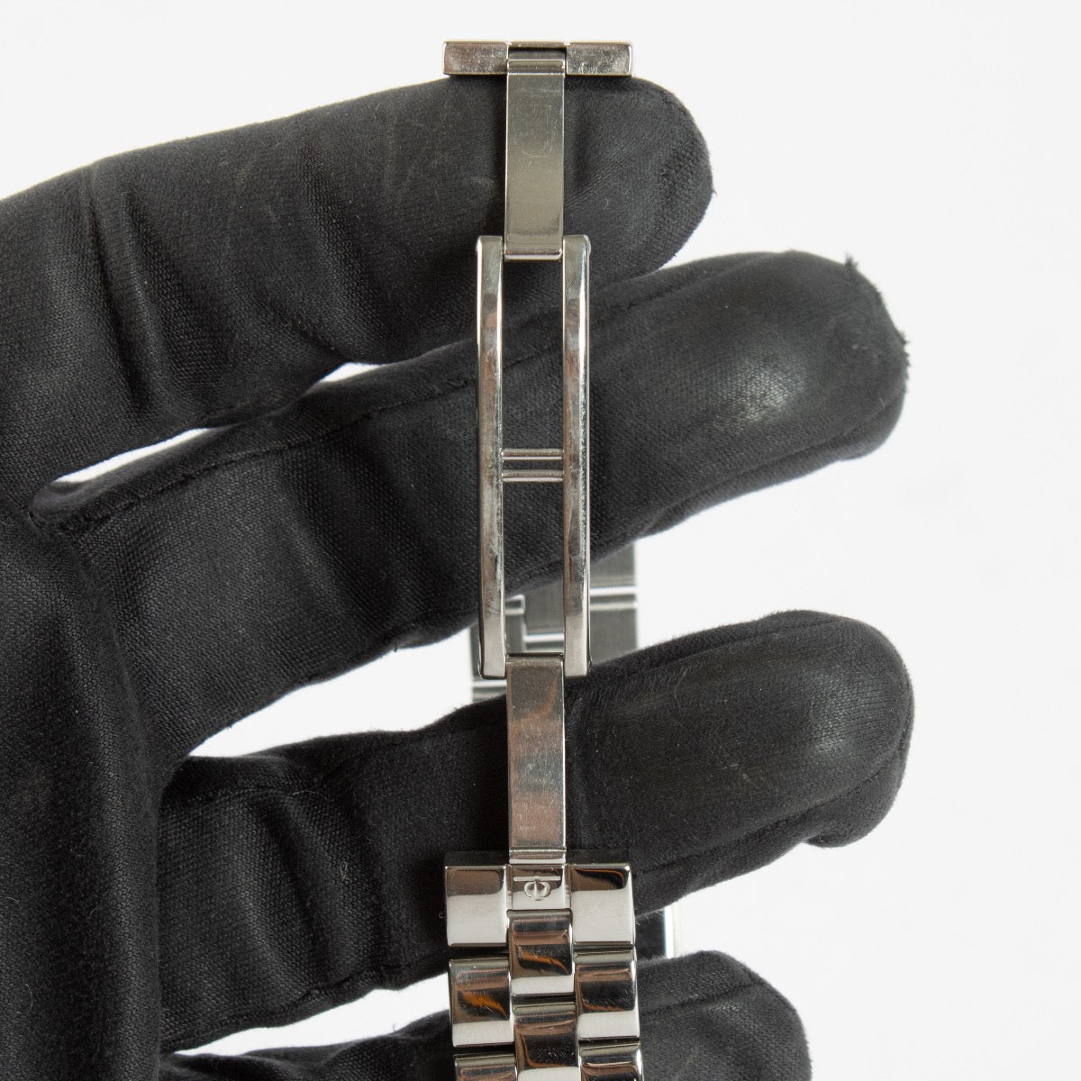 shop 100% authentic second hand Baume & Mercier Steel Hampton Watch on Labellov.com