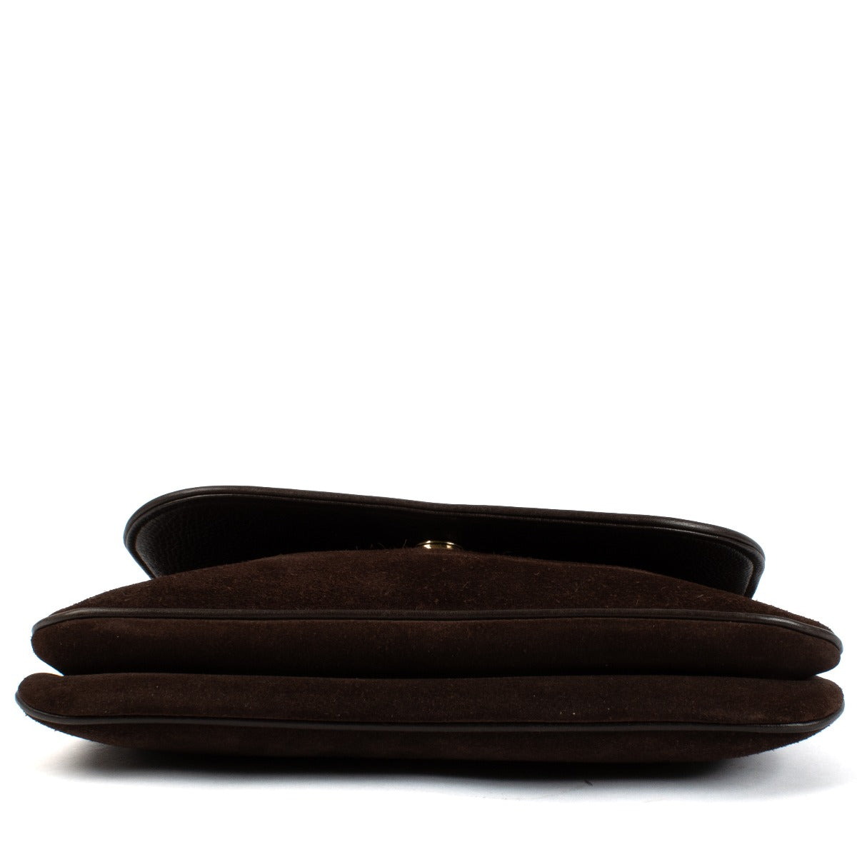 Shop safe online at Labellov in Antwerp, Brussels and Knokke this 100% authentic second hand Gucci Brown Suede 1973 Medium Shoulder Bag