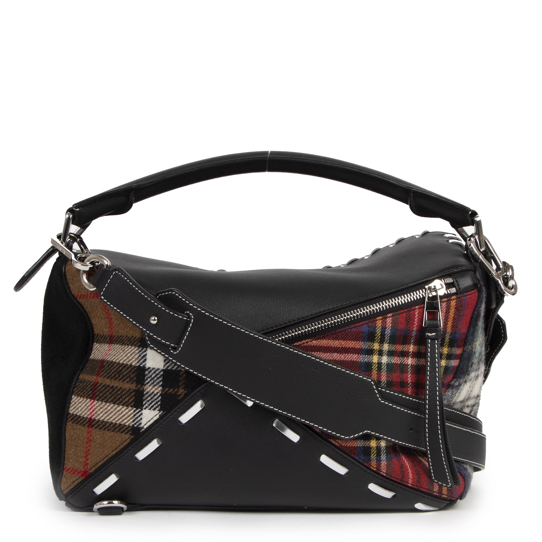 Koop authentieke tweedehands Loewe Puzzle bags voor de juiste prijs bij LabelLOV