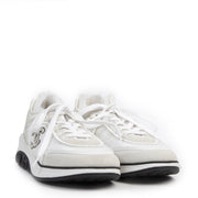 Authentique seconde-main vintage Chanel White Suede Blended Fabrics Low-Top Sneakers - Size 39 achète en ligne webshop LabelLOV