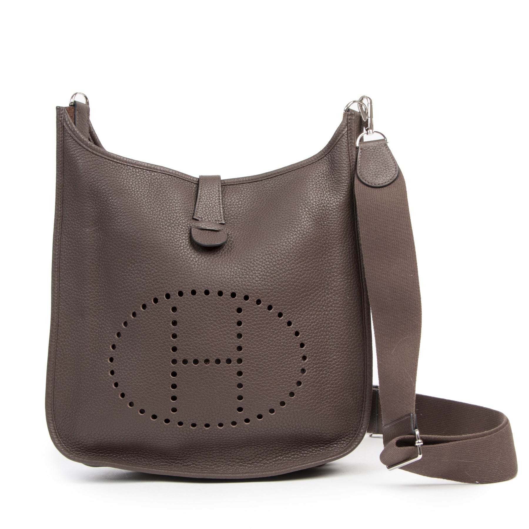 Hermès Evelyne 33 Cacao Clemence Messenger Bag for the best price at Labellov secondhand bag