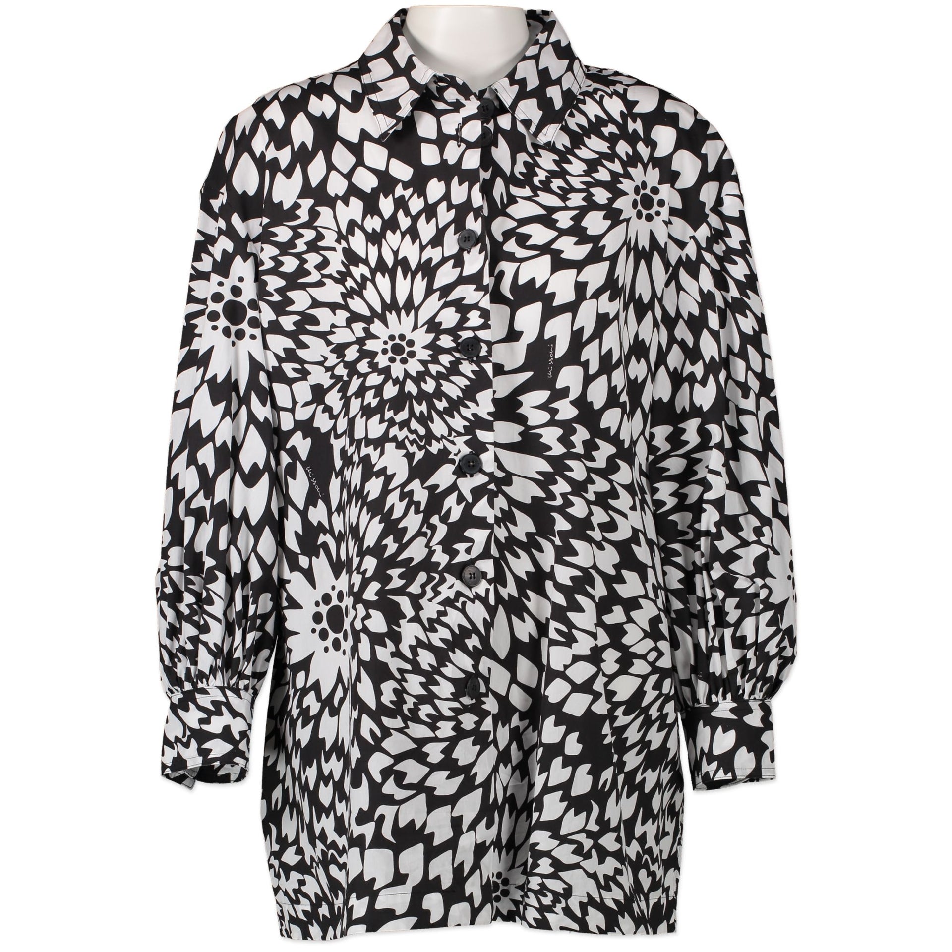 Missoni Black and White Pattern Blouse for the best price at Labellov secondhand luxury