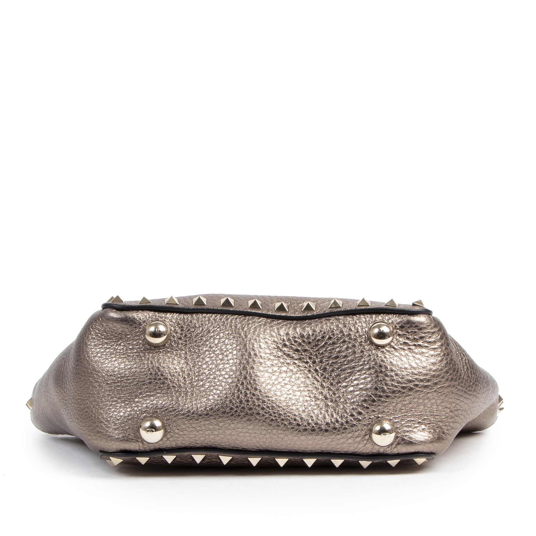 We buy and sell your authentic designer fashion bags online for the best price