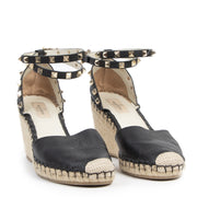 Authentic secondhand Valentino Rockstud Double Grainy Calfskin Leather Wedge Espadrille - Size 39 designer shoes luxury vintage webshop fashion designer high end brands safe secure online shopping
