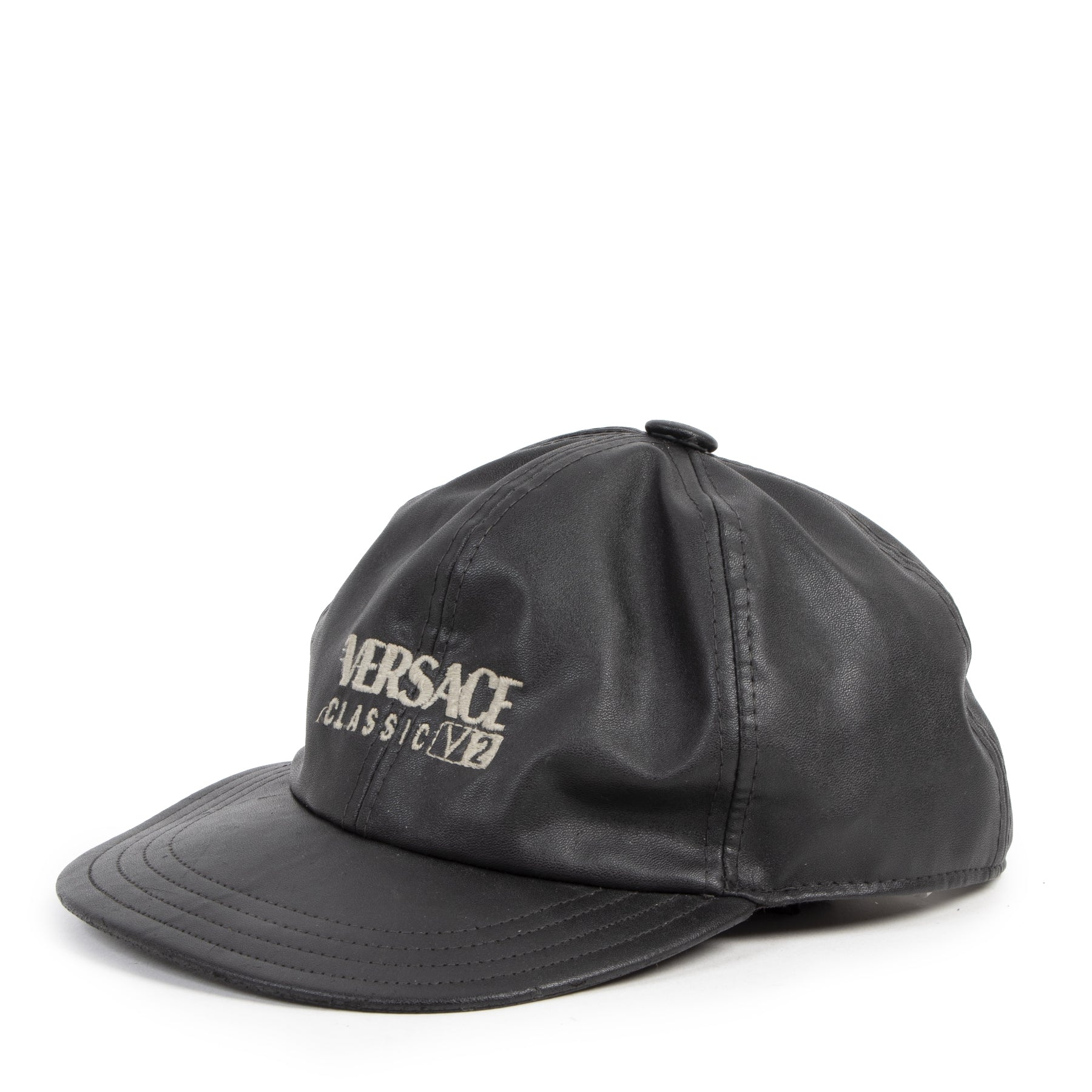 Versace Black Leather Cap pour le meilleur prix chez labellov