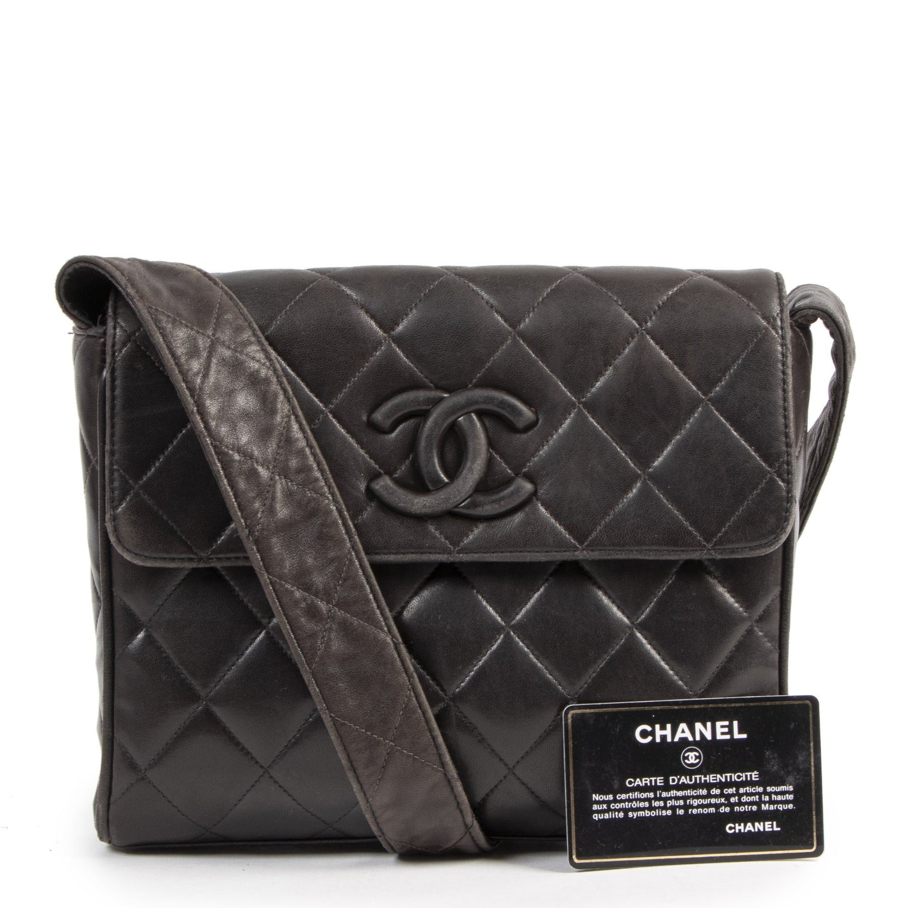 Koop en verkoop uw authentieke designer Chanel Black Vintage Lambskin Bag