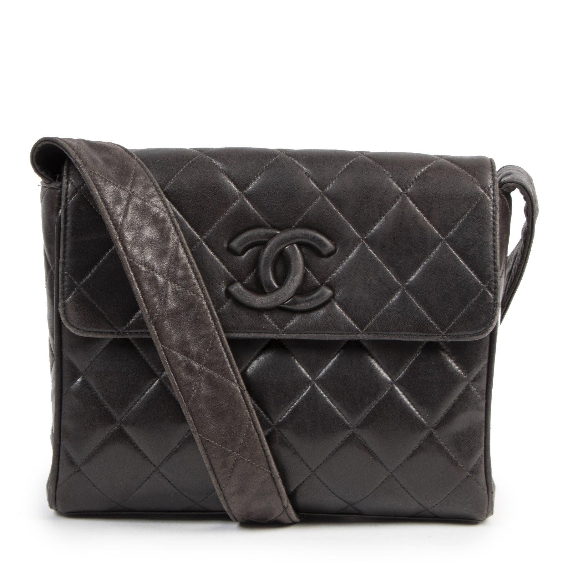 Chanel Black Vintage Lambskin Bag available online for the best price