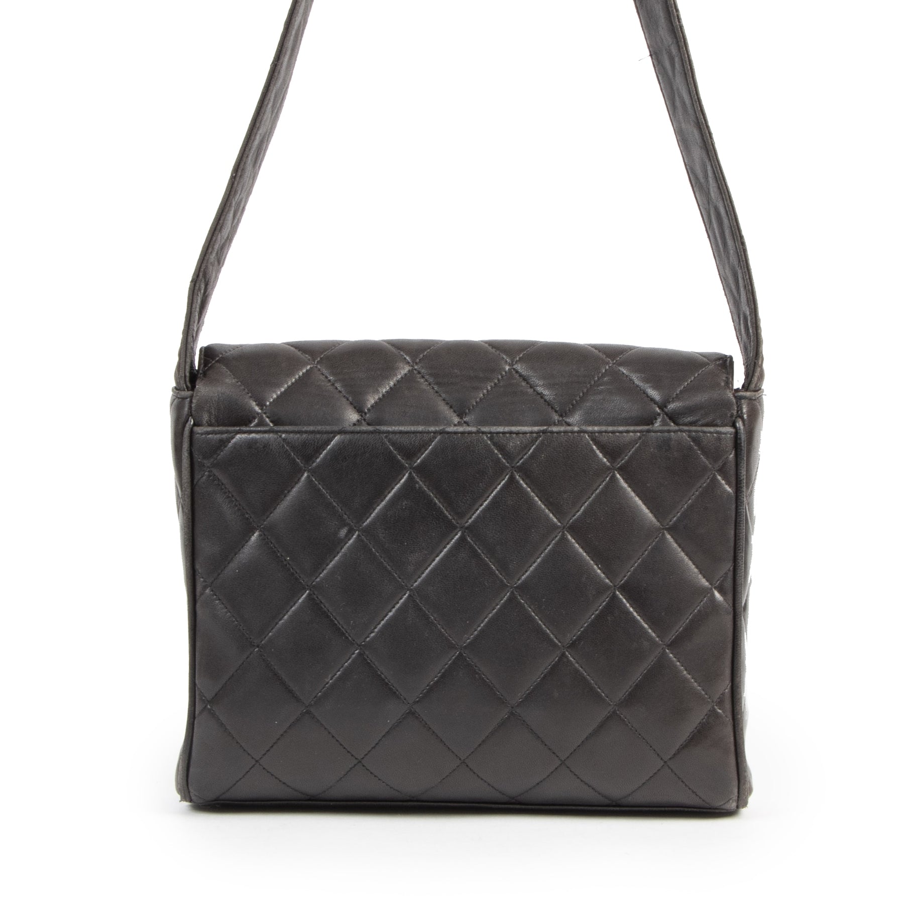 Chanel Black Vintage Lambskin Bag pour le meilleur prix chez Labellov