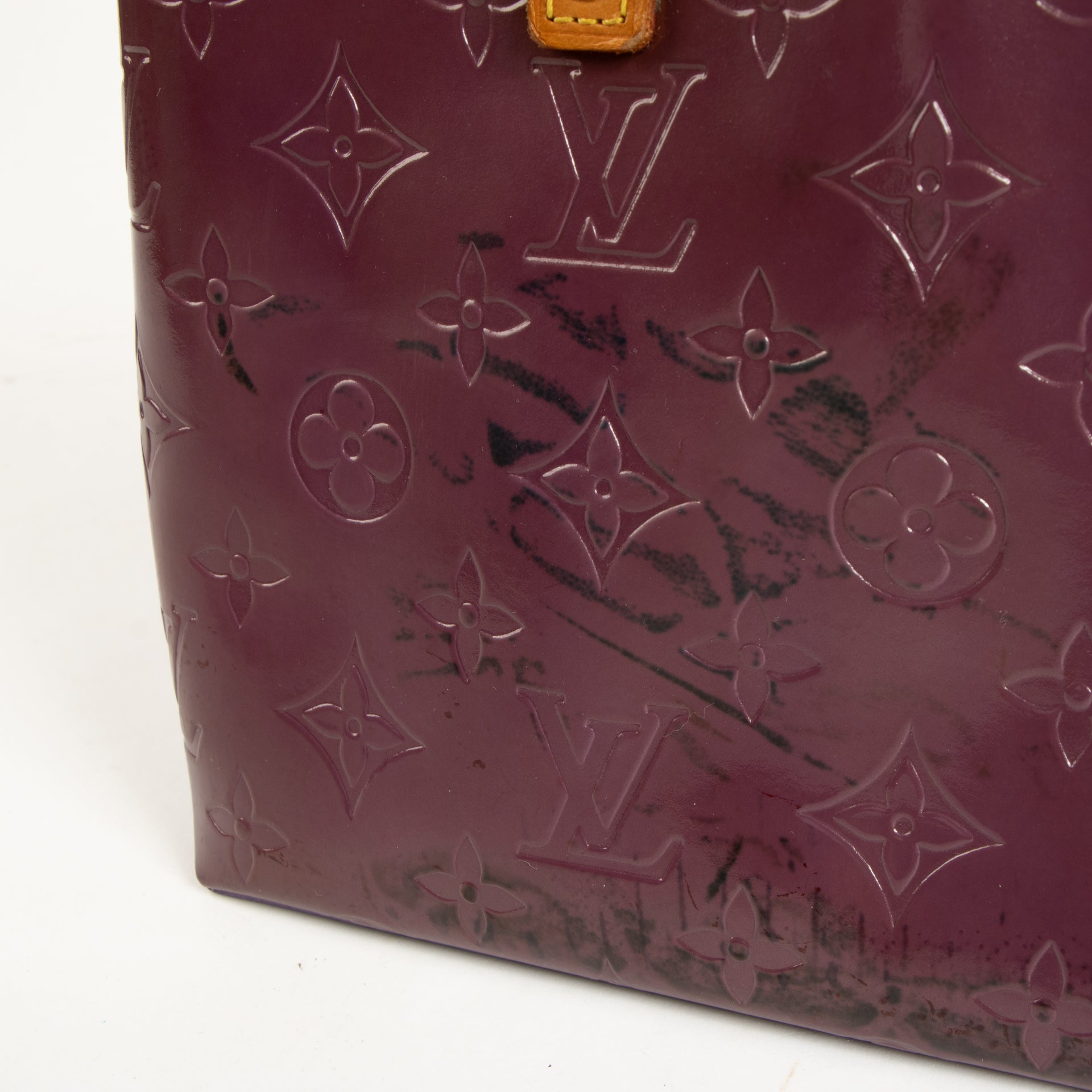 Louis Vuitton Fuchsia Monogram Vernis Reade PM