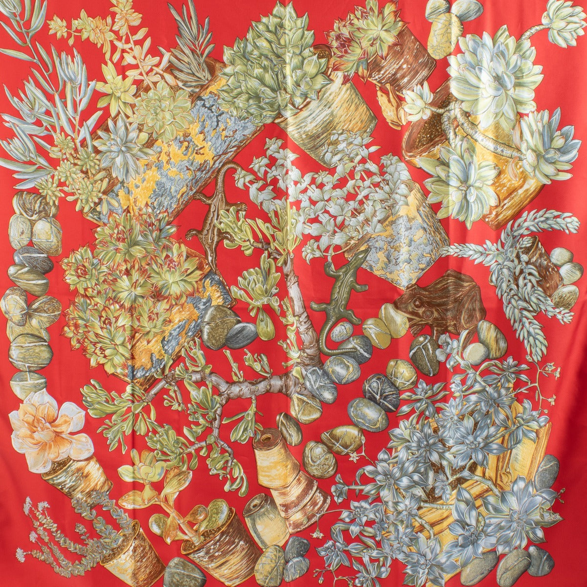 Carré Hermès 90 Secret Garden en soie rouge