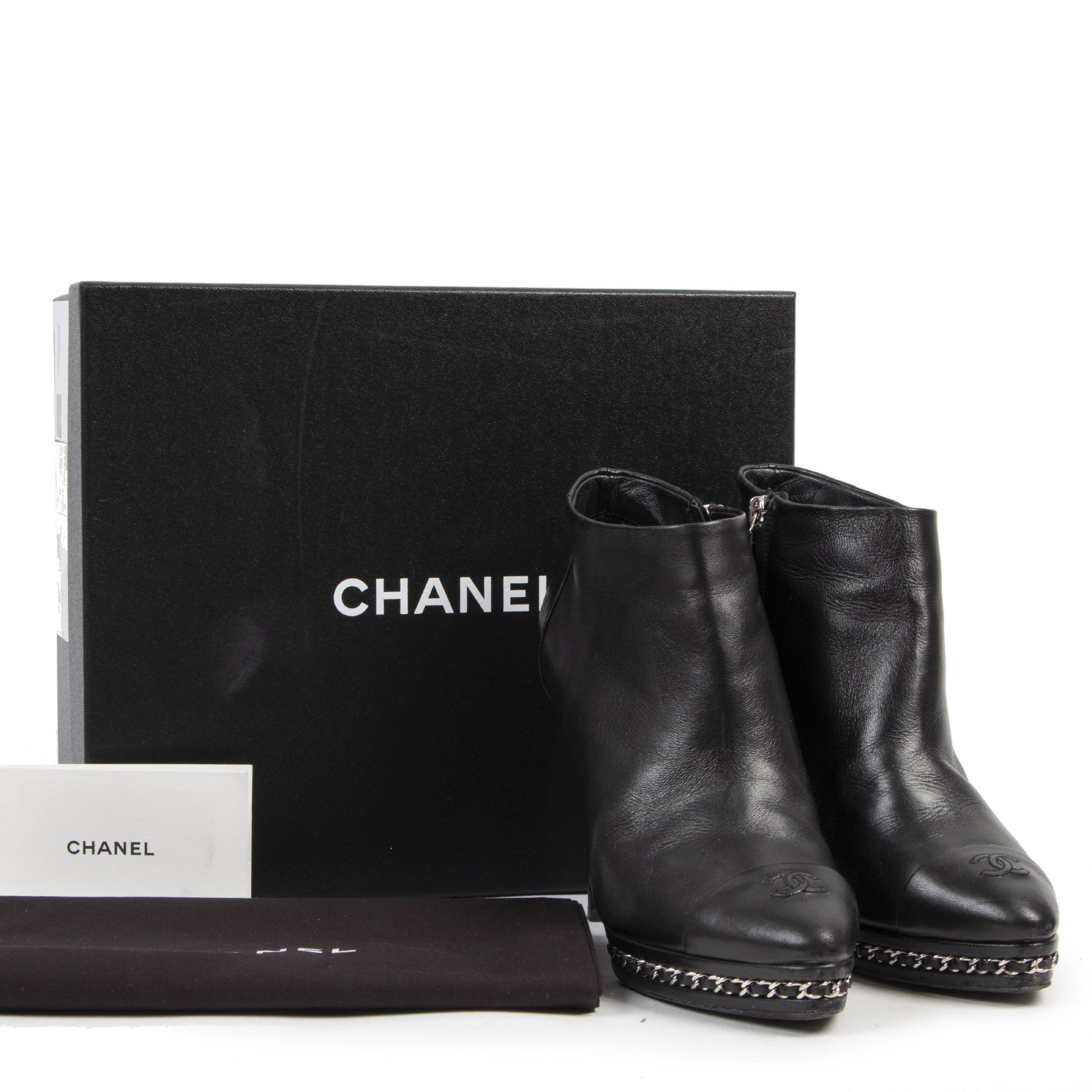 Authentieke tweedehands vintage Chanel Black Leather Ankle Booties - Size 39,5 koop online webshop LabelLOV