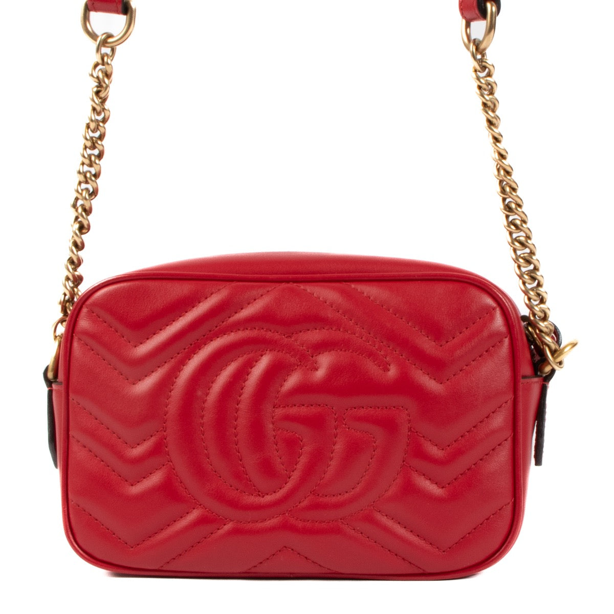 Shop safe online at Labellov in Antwerp, Brussels and Knokke this 100% authentic second hand Gucci Red GG Mini Marmont Crossbody