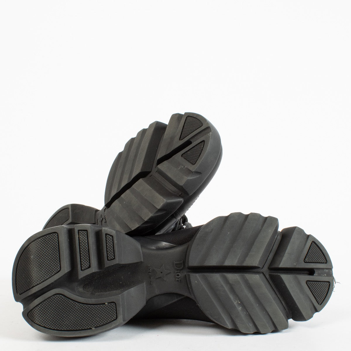 shop 100% authentic second hand Christian Dior Black D-Connect Sneakers - Size 37 1/2 on Labellov.com