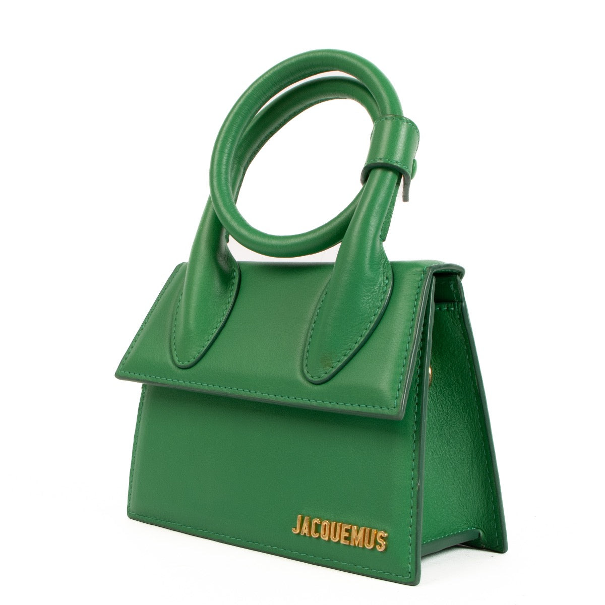 Shop safe online at Labellov in Antwerp, Brussels and Knokke this 100% authentic second hand Jacquemus Green Le Chiquito Noeud
