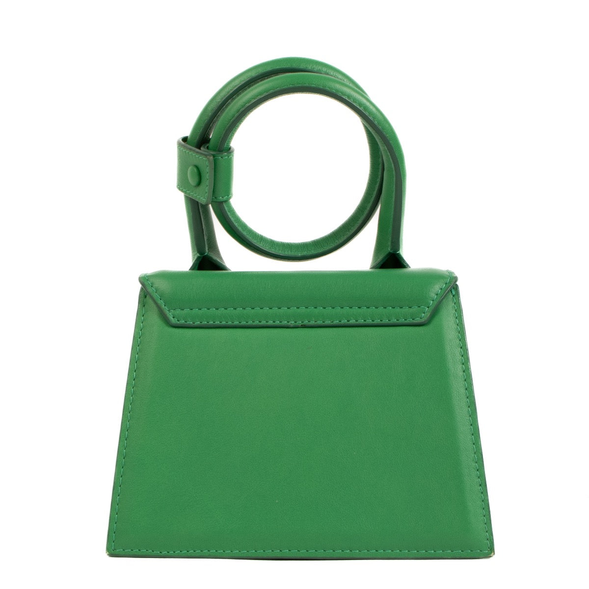 Shop safe online at Labellov in Antwerp, Brussels and Knokke this 100% authentic second hand Jacquemus Green Le Chiquito Noeud