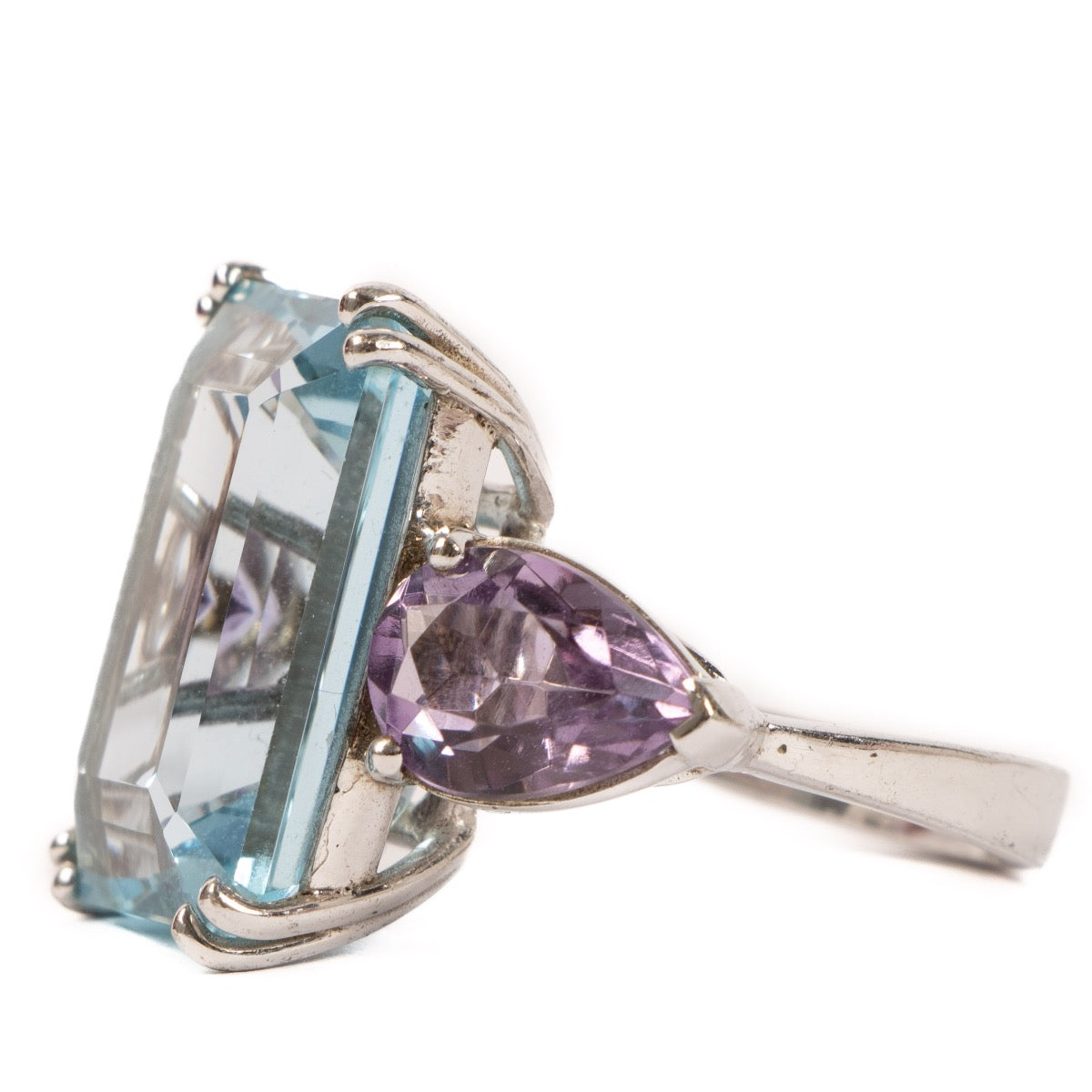 Shop 100% authentic second-hand Anne Zellien Sterling Silver, Topaz, Amethyst Ring - size 51,5 on Labellov.com
