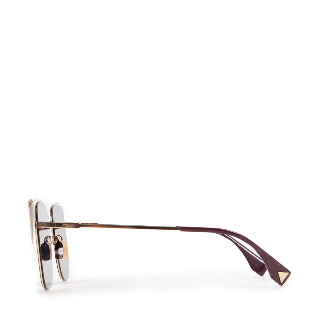 Shop safe online 100% authentic second hand Fendi Blue Sunglasses in very good excellent condition at the right price at labellov in Antwerp.