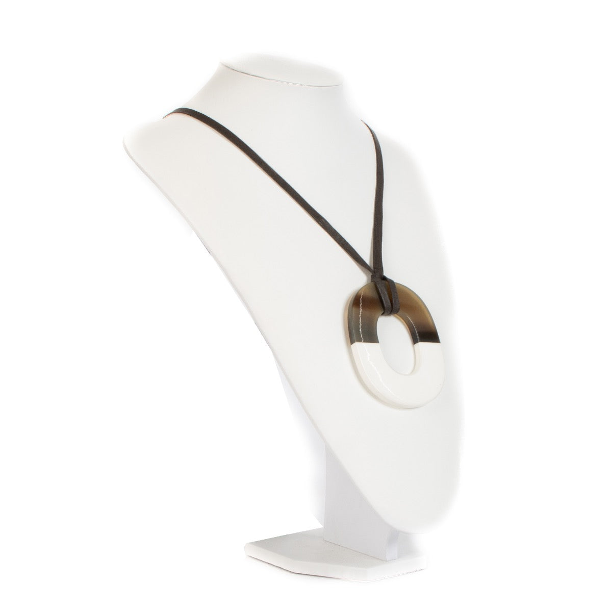 Shop 100% authentic second-hand Hermès Brown/White Horn Istheme Necklace on Labellov.com