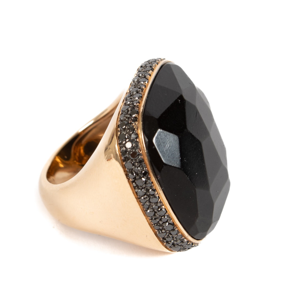 shop 100% authentic second hand Pomellato Jet/Black Diamonds/Yellow Gold Victoria Ring on Labellov.com