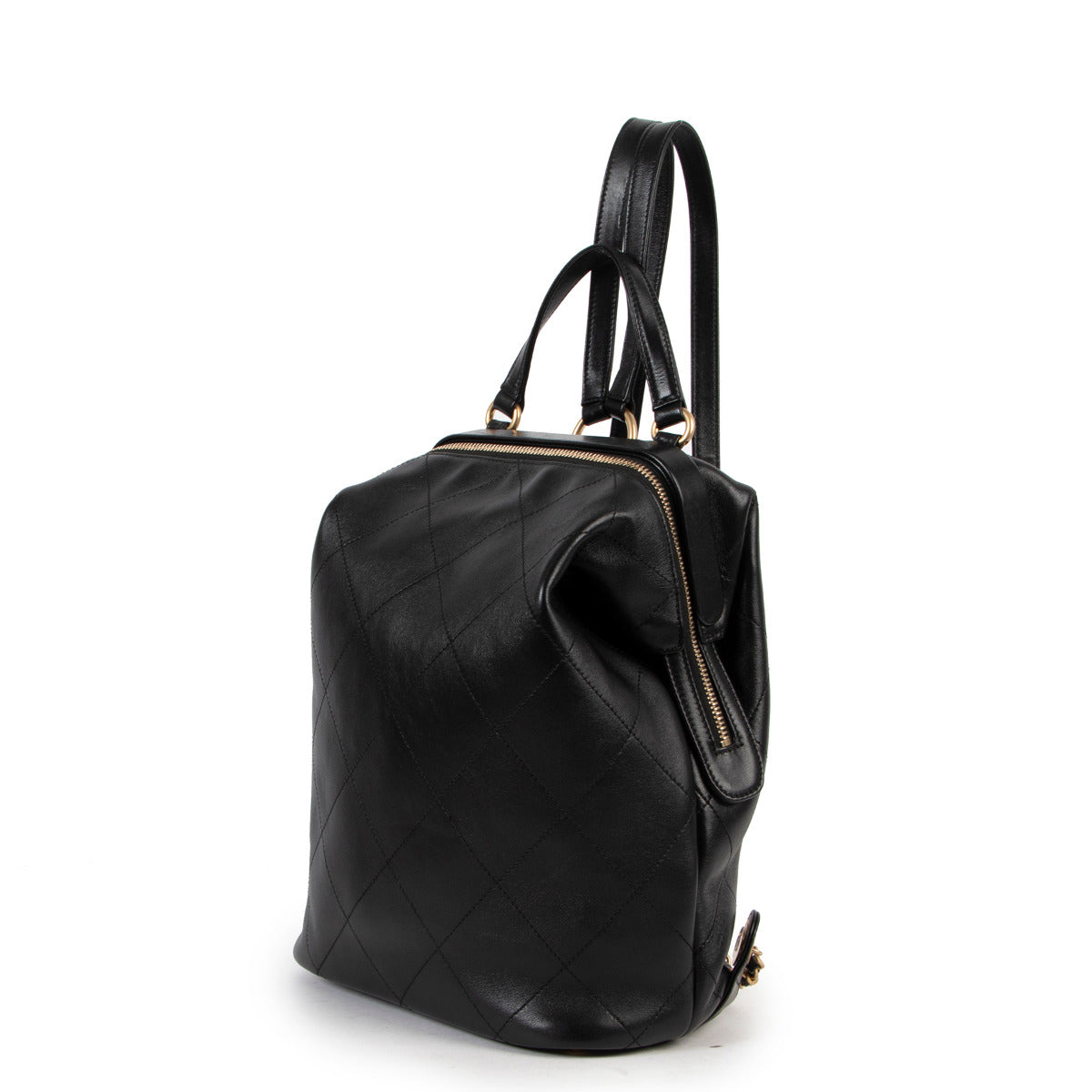 Sac à dos matelassé en cuir d'agneau noir Chanel