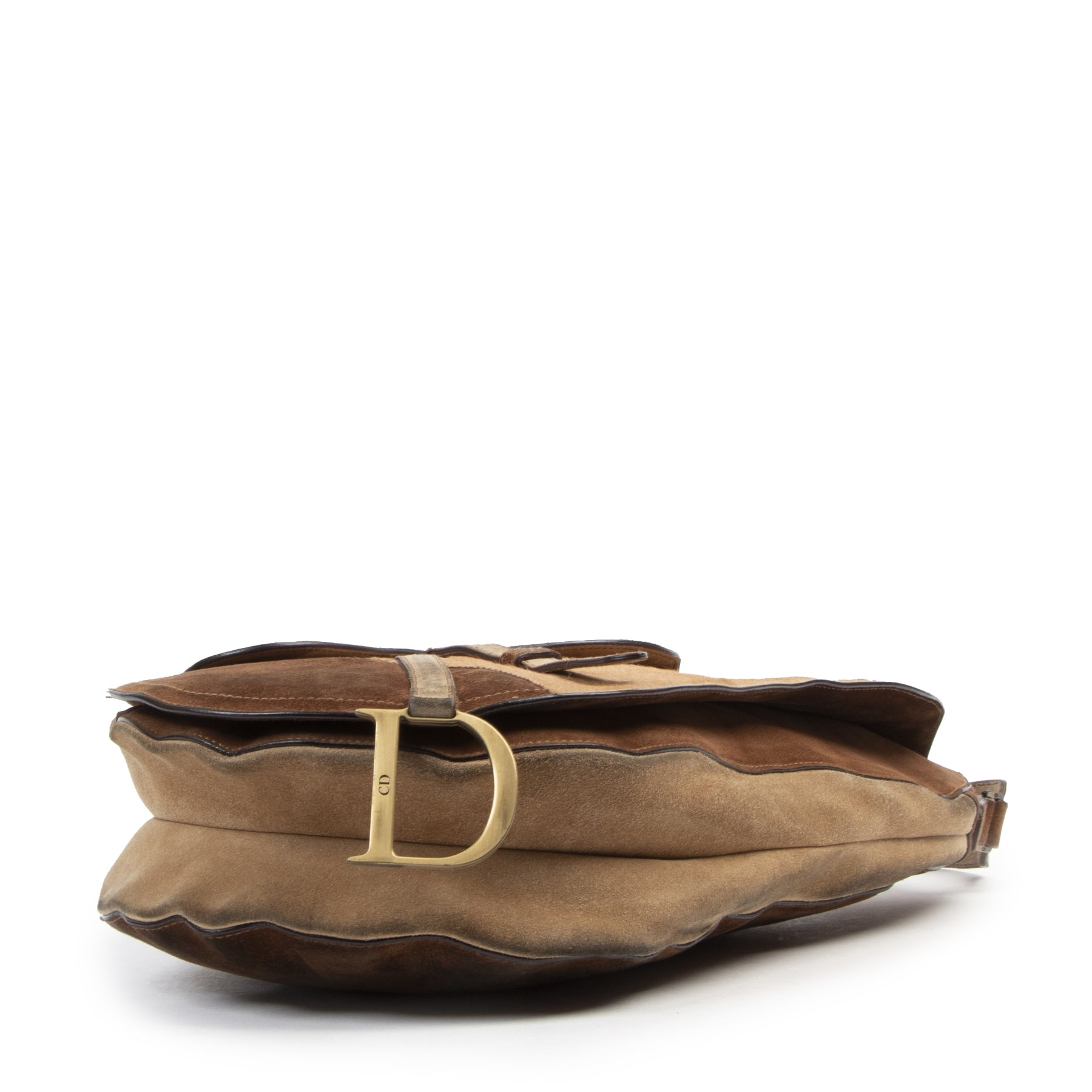 Buy authentic secondhand Christian Dior Pony Hair Large Saddle Crossbody Limited Edition at the right price at LabelLOV vintage webshop. Safe and secure online shopping. Koop authentieke twee