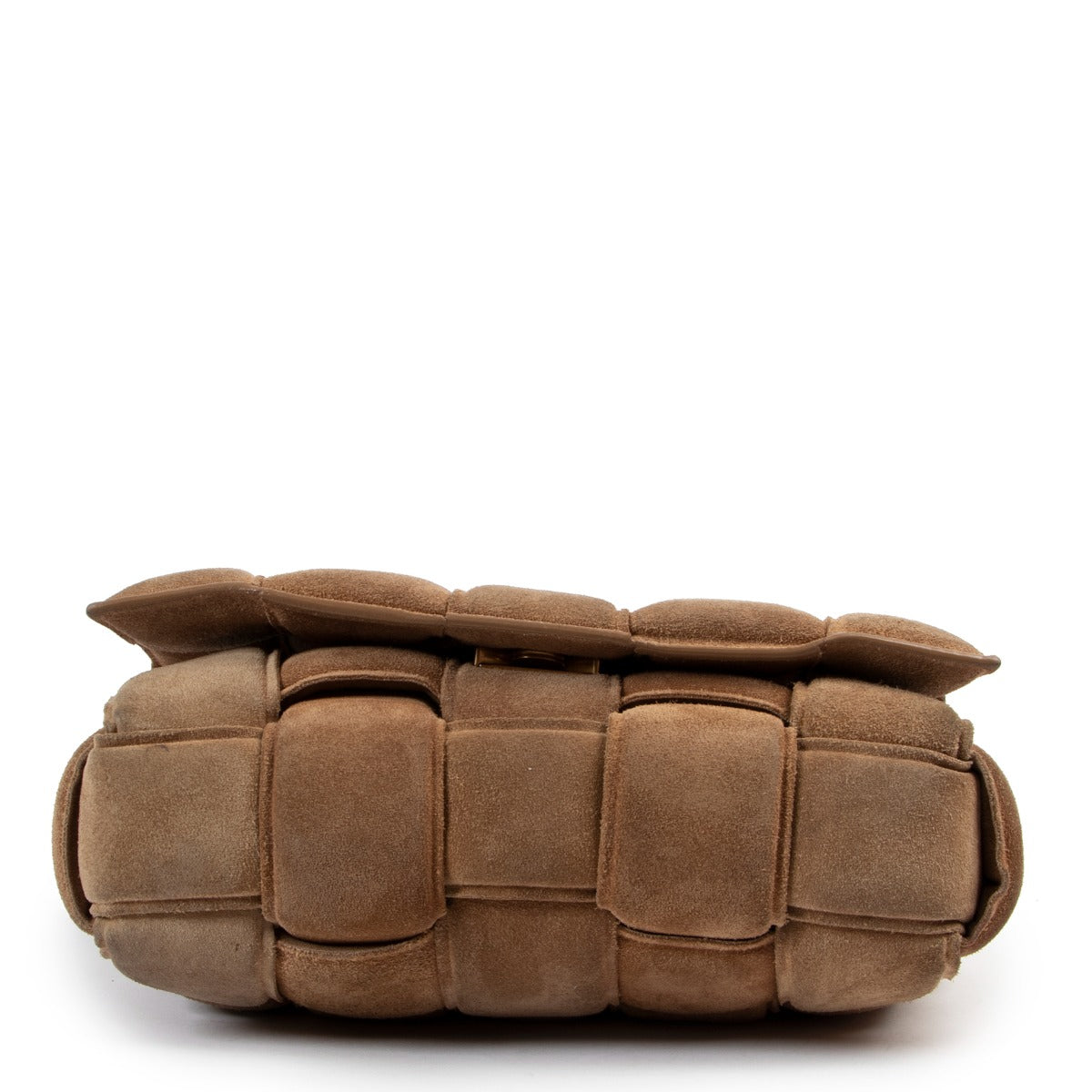 Shop safe online at Labellov in Antwerp this 100% authentic second hand Bottega Veneta Camel Suede Cassette Crossbody