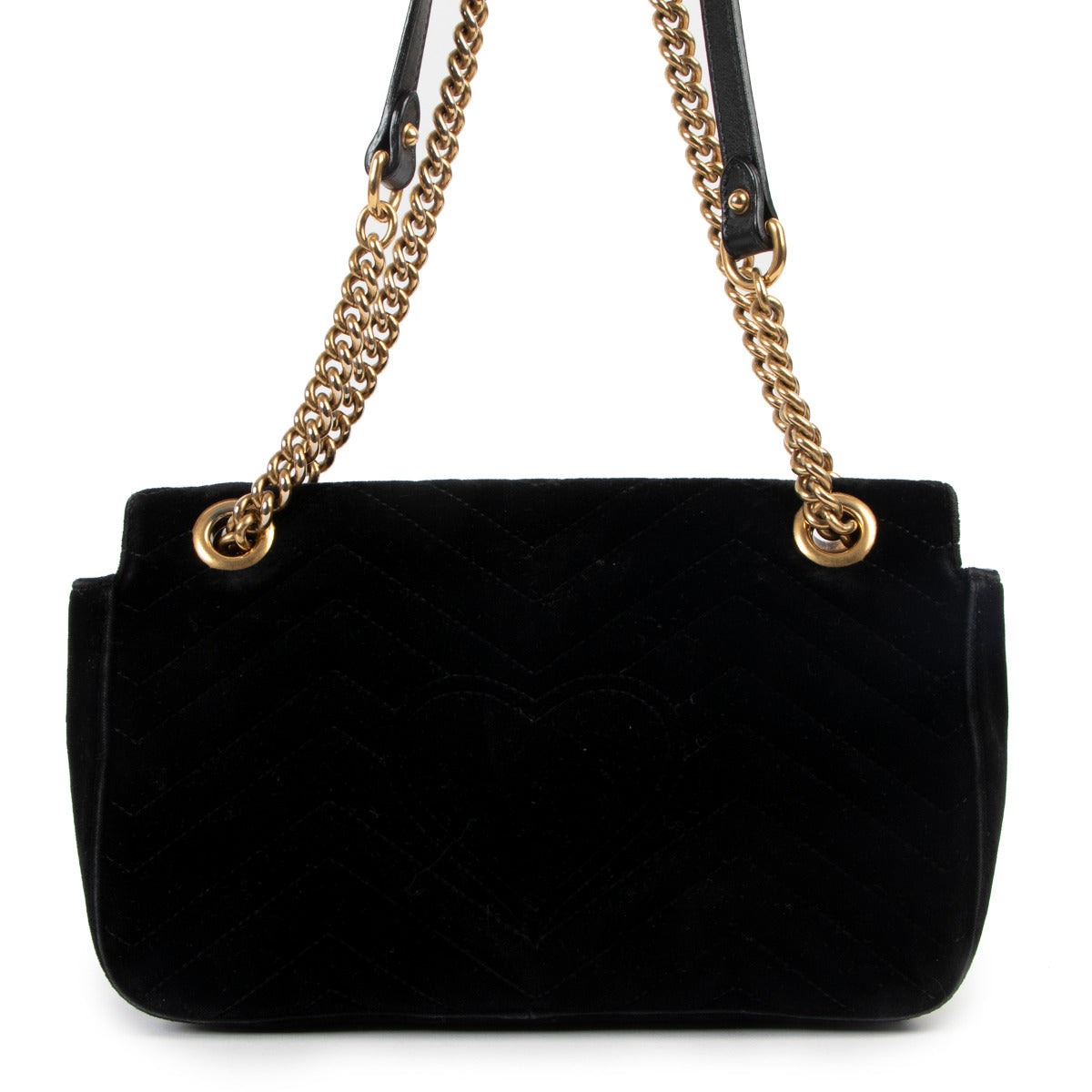 Buy and sell your authentic Gucci Black Velvet Marmont Small Shoulder Bag for the best price at Labellov secondhand luxury in Antwerp. We buy and sell your authentic designer bags online.