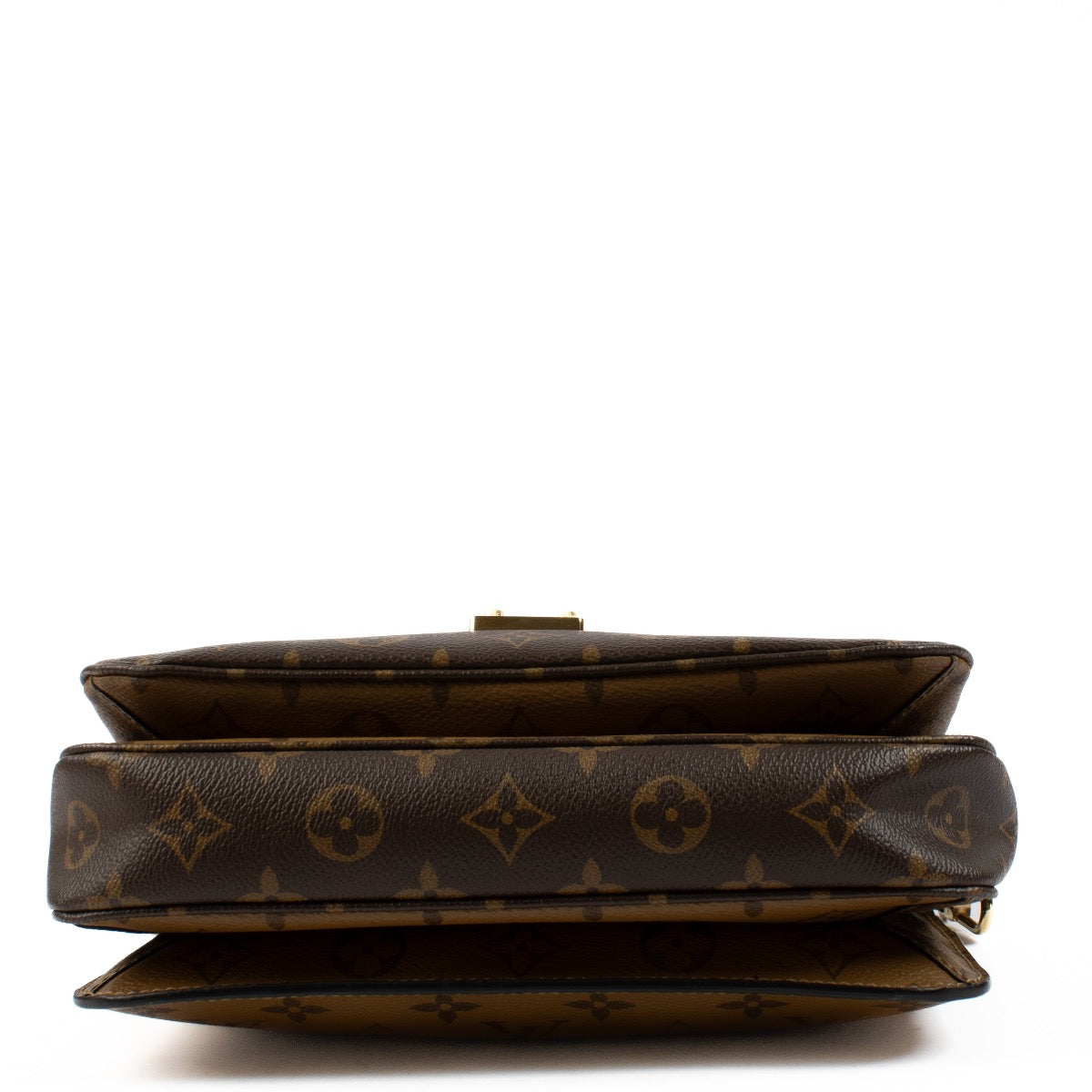 Shop safe online at Labellov in Antwerp, Brussels and Knokke this 100% authentic second hand Louis Vuitton Monogram Reverse Canvas Pochette Métis Crossbody. Veilig online tweedehands authentieke Louis Vuitton Monogram Reverse Canvas Pochette Métis handtas
