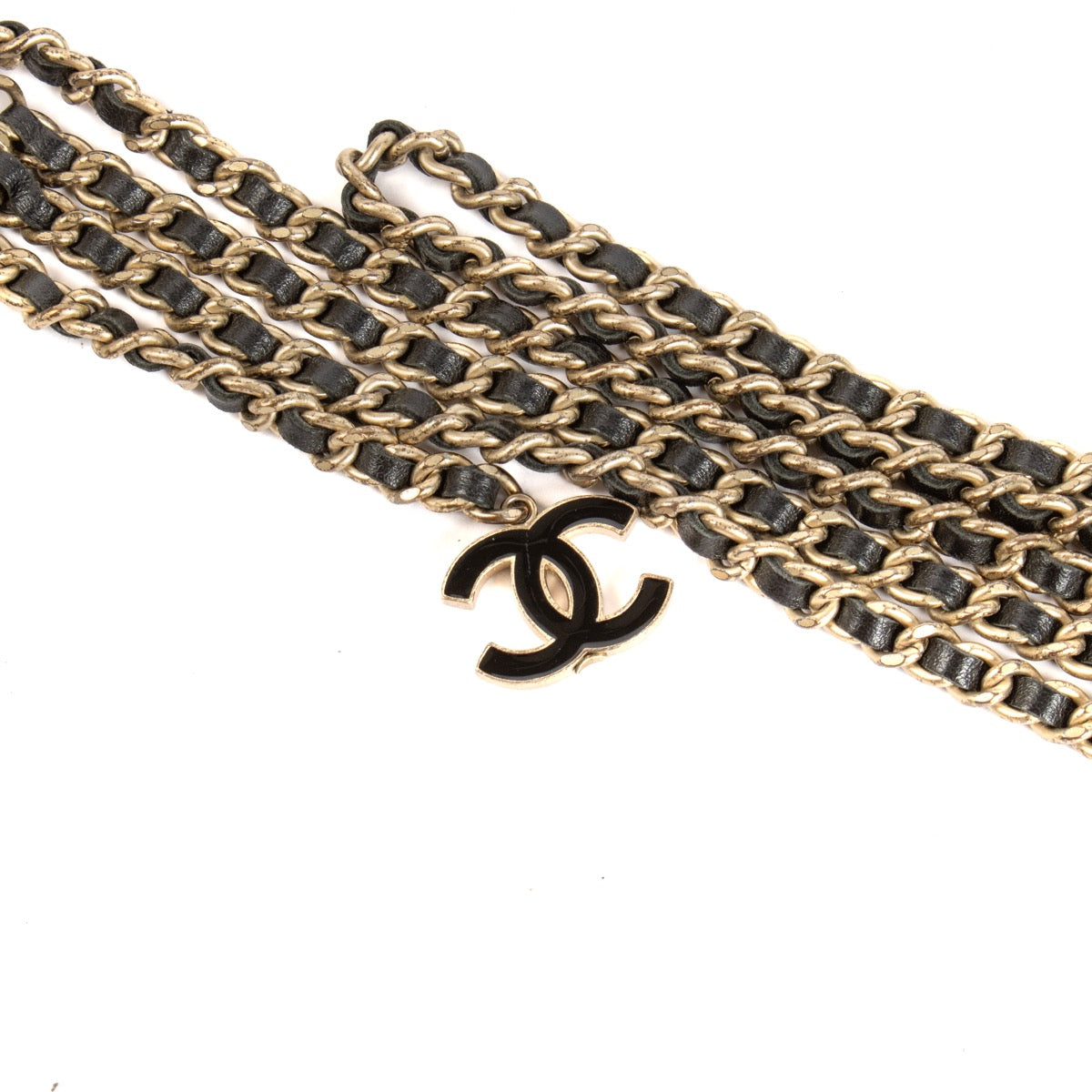 Shop safe online at Labellov in Antwerp, Brussels and Knokke this 100% authentic second hand designer Chanel Black Chain Belt