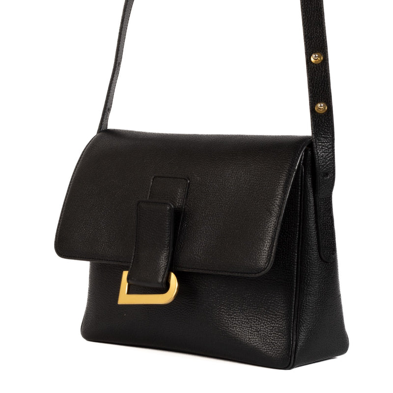 Shop Safe online at Labellov in Antwerp Brussels and Knokke this 100% authentic second hand Delvaux Black Pebbled Leather Piorier Crossbody Bag
