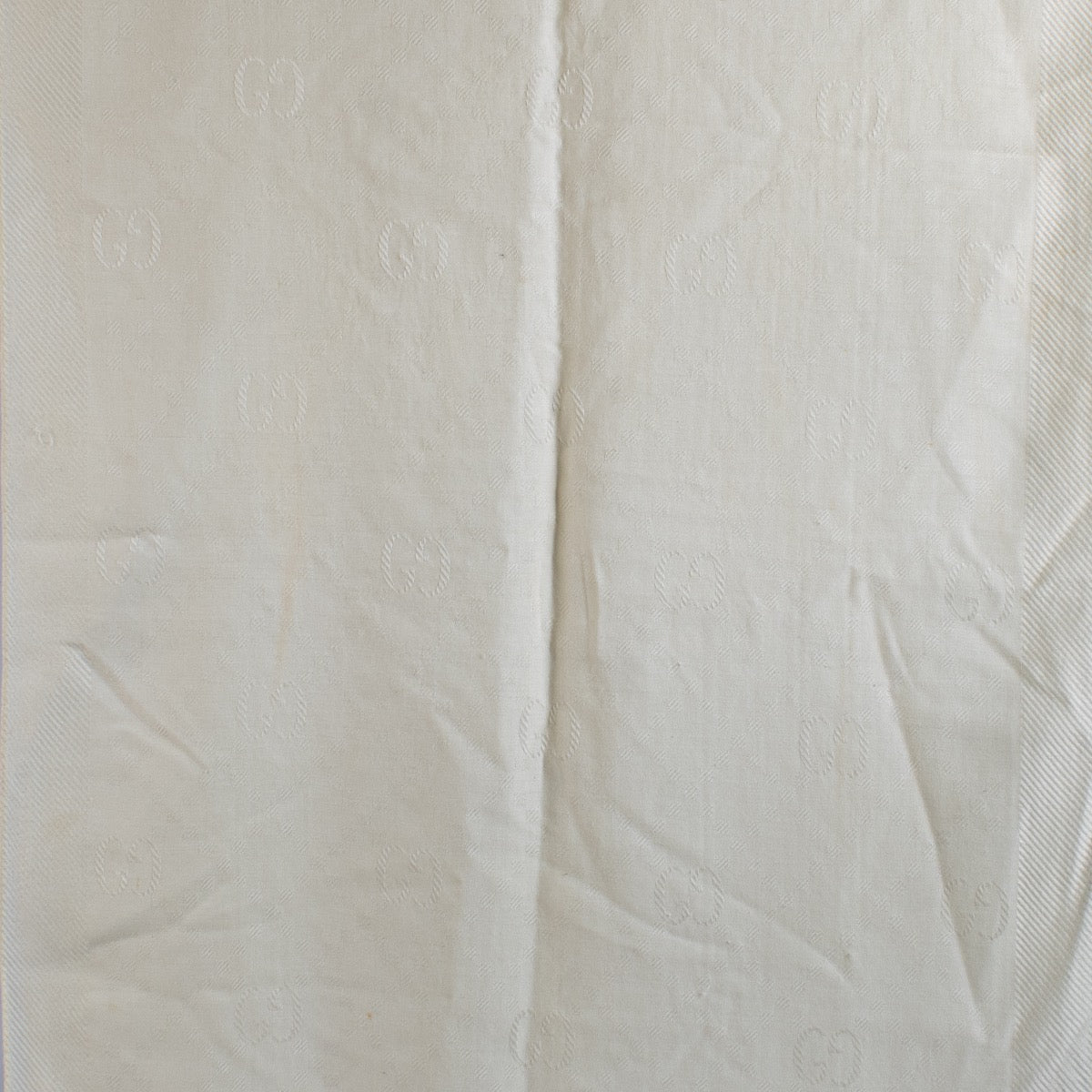shop 100% authentic second hand Gucci Cream GG Jacquard Scarf on Labellov.com