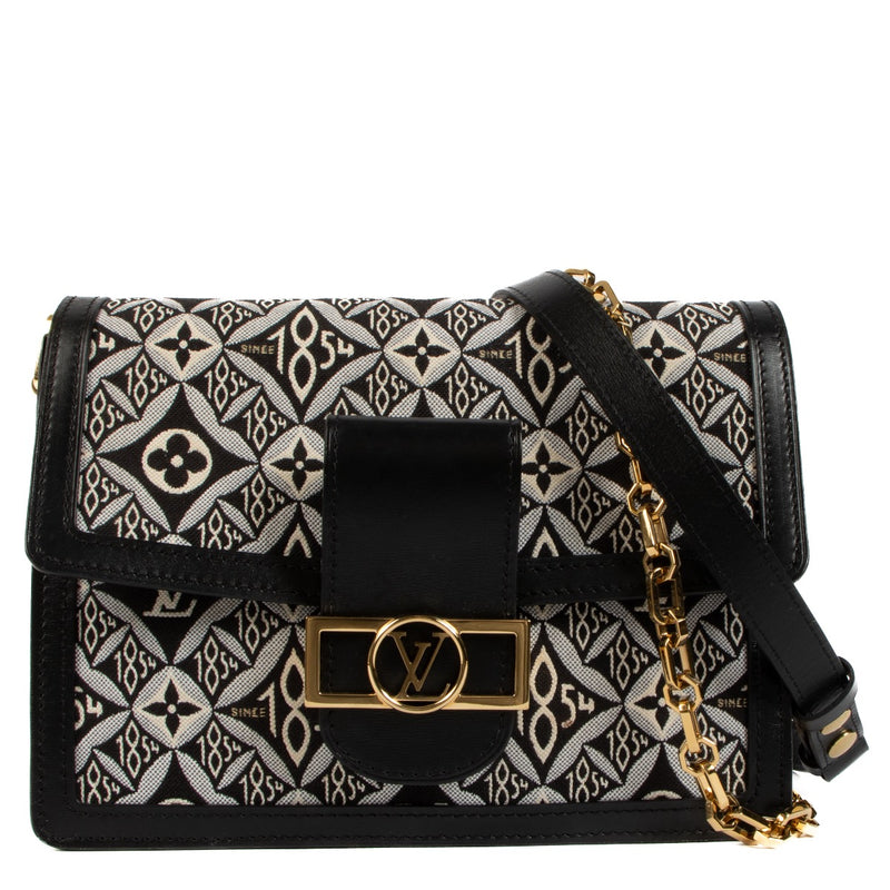 Shop safe online at Labellov in Antwerp, Brussels and Knokke this 100% authentic second hand Louis Vuitton Since 1854 Dauphine MM Crossbody