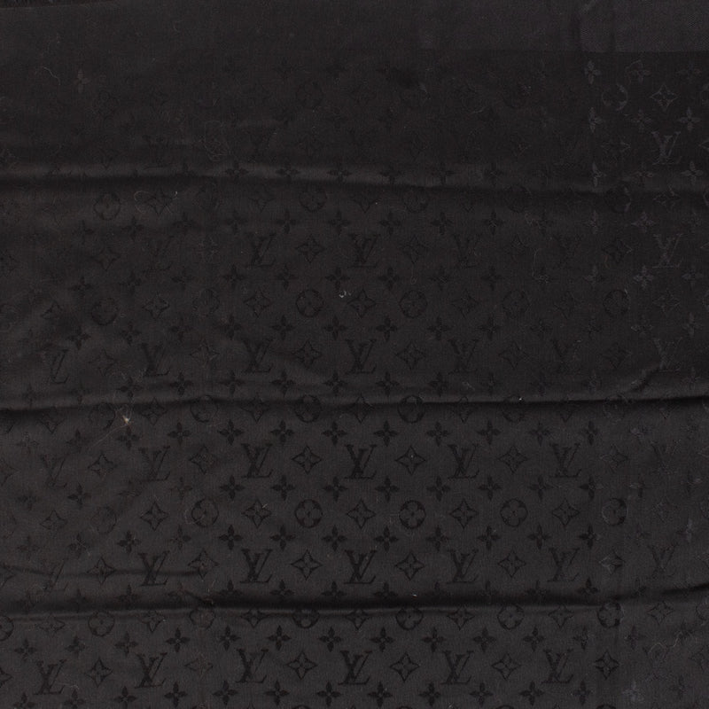 shop 100% authentic second hand Louis Vuitton Black Monogram Classic Shawl on Labellov.com