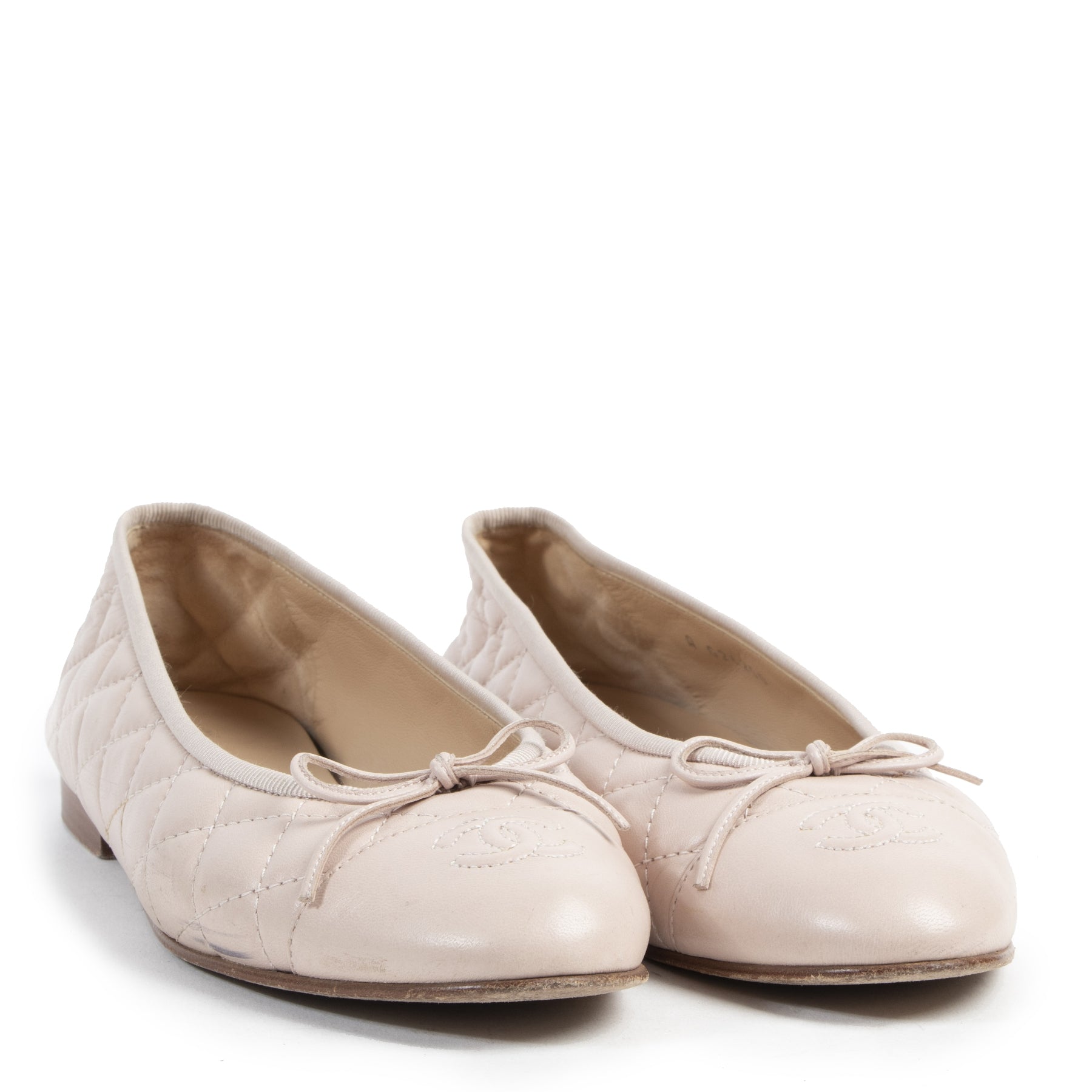 Authentic secondhand Chanel Light Pink Quilted Leather Flats - Size 39 designer flats shoes accessories leather designer fashion luxury vintage webshop online shopping