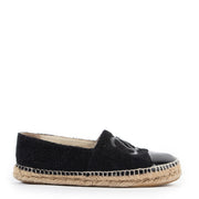 Buy these Chanel Black Flats- Size 37 for a reasonable price at Labellov online or in store. Koop deze Chanel Black Flats- Size 37 voor een redelijke prijs bij Labellov online of in de winkel.
