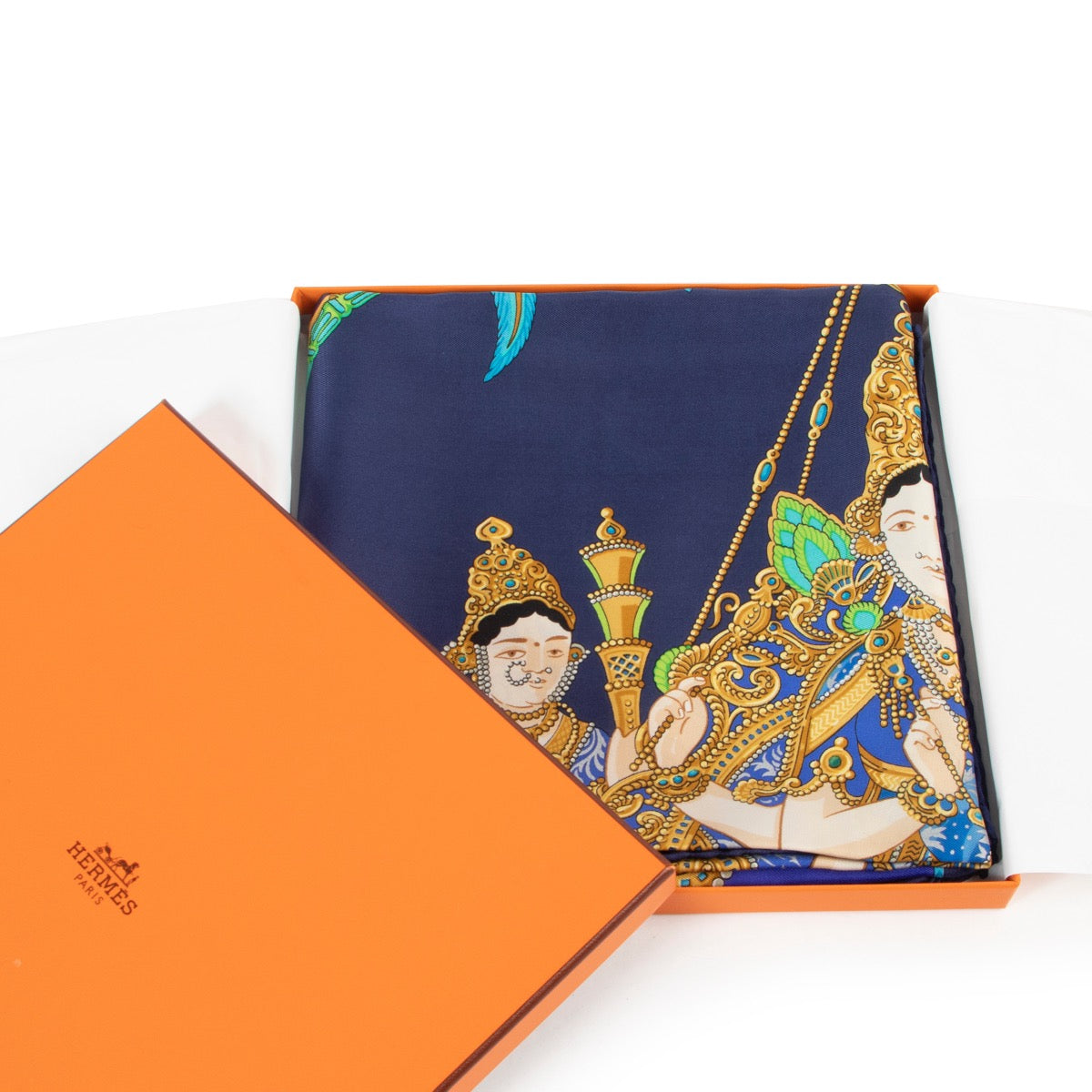 Shop safe online 100% authentic second hand Hermès Blue Multicolour Scarf at Labellov in Antwerp.