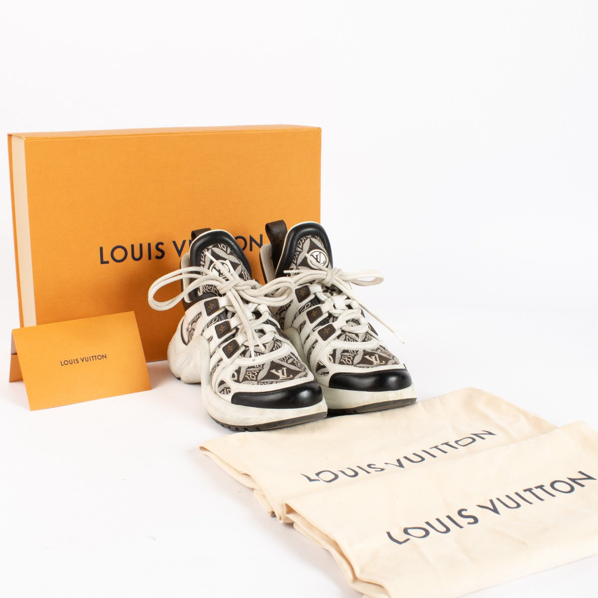 Authentic preloved Louis Vuitton Multicolor LV Archlight Trainer - Size 37,5 on Labellov.com