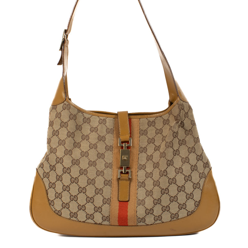 Shop safe online at Labellov in Antwerp, Brussels and Knokke this 100% authentic second hand Gucci GG Canvas Jackie Bag