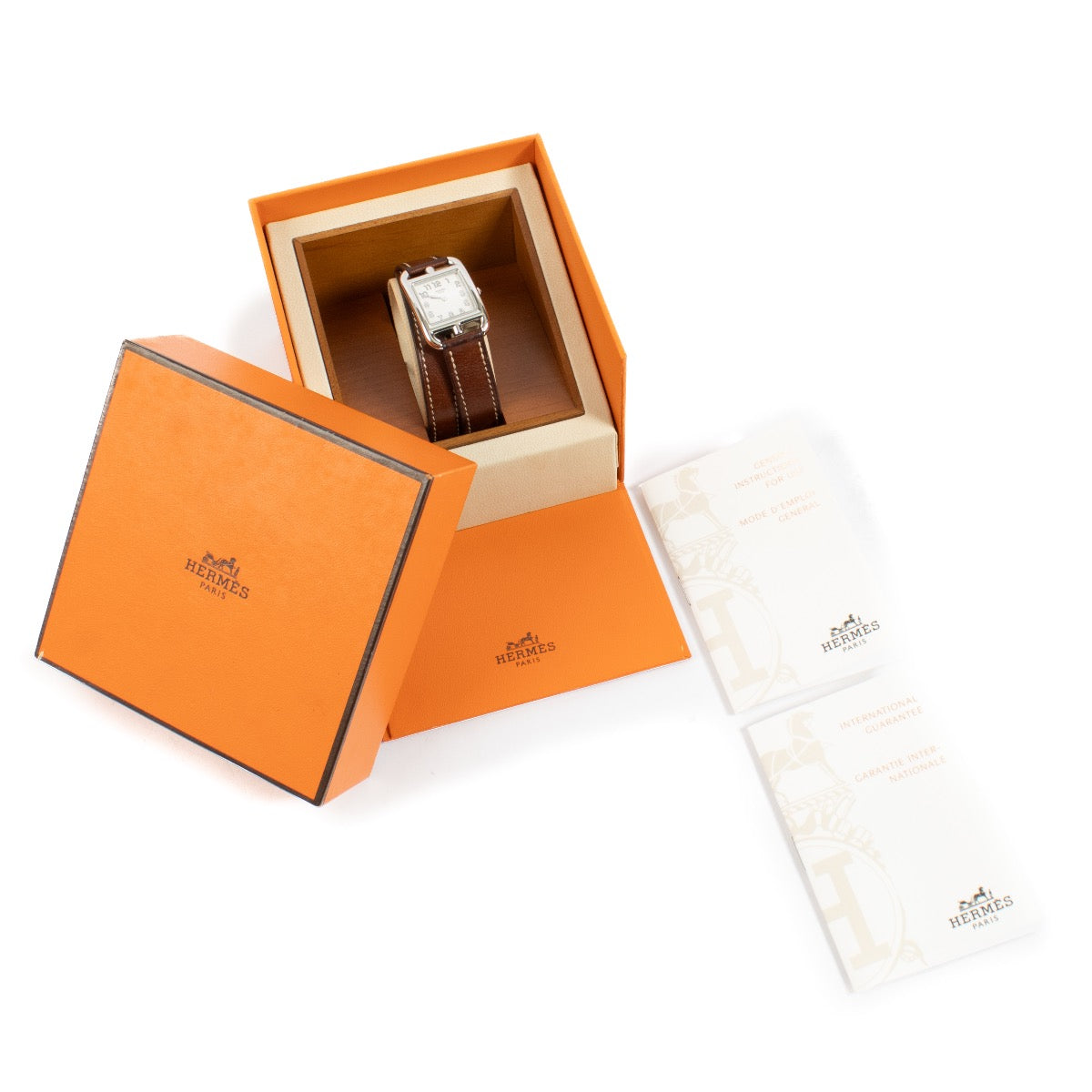 100% authentic Hermès Cape Cod 31 Watch on Labellov.com