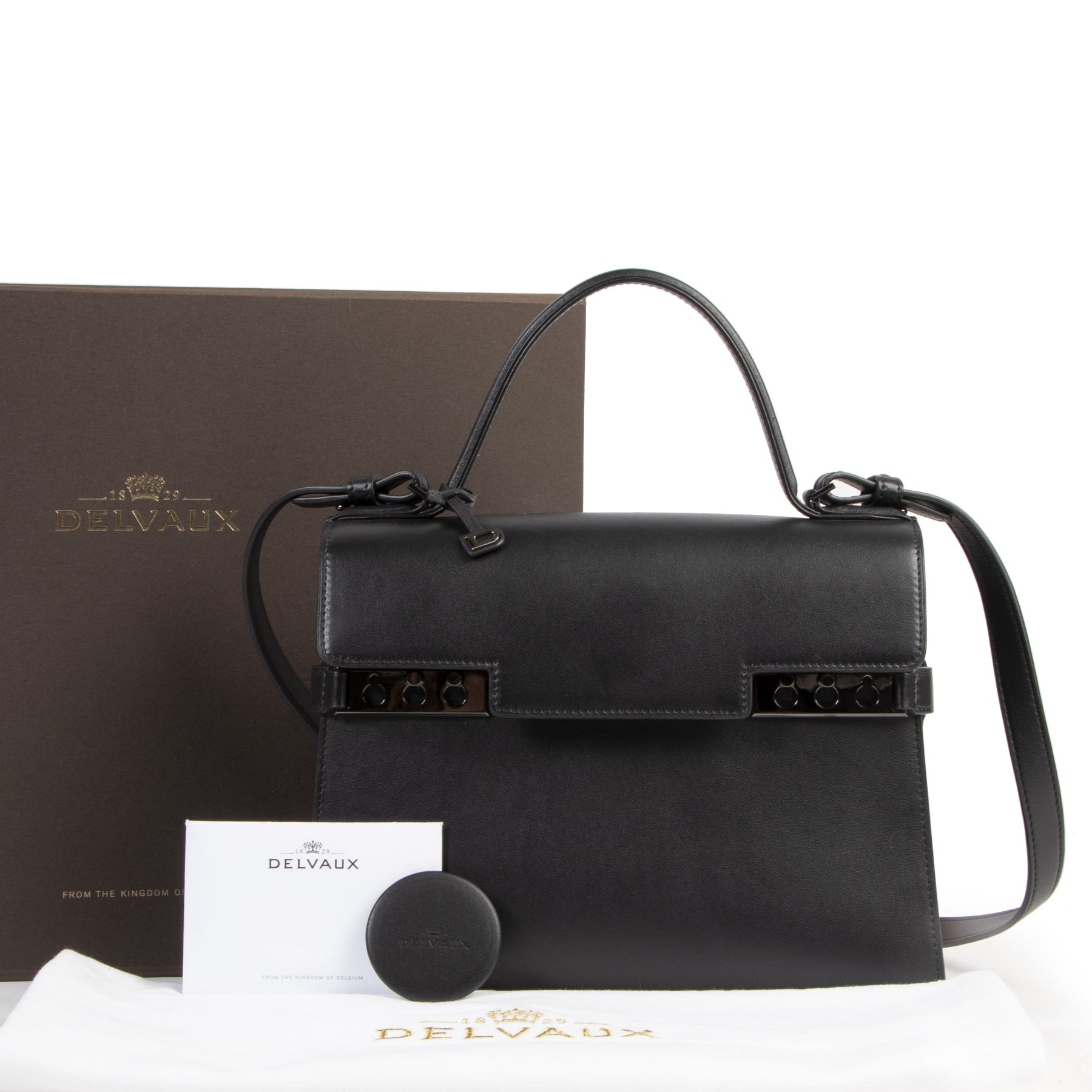 Delvaux All Black Tempête MM + Strap kopen en verkopen aan de beste prijs bij Labellov