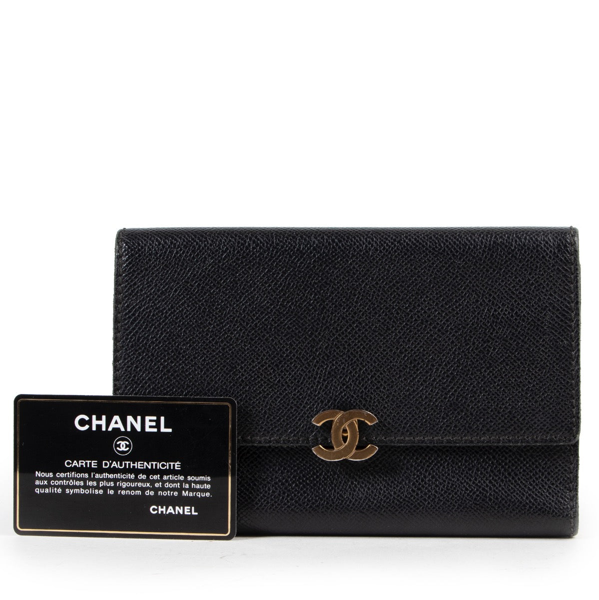 Shop safe online 100% authentic Vintage designer Chanel Black Leather Wallet by Labellov Luxury second hand at the right price at Labellov in Antwerp.