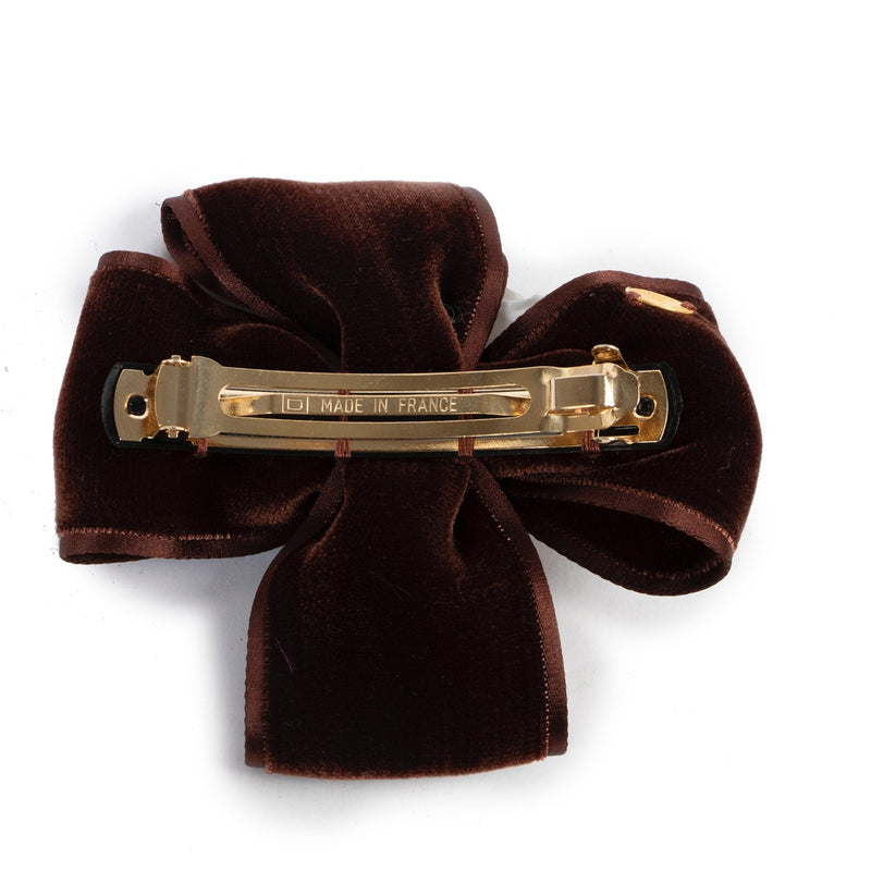 Chanel Brown White Flower Hair Clip Other in good condition on Labellov Luxury vintage site